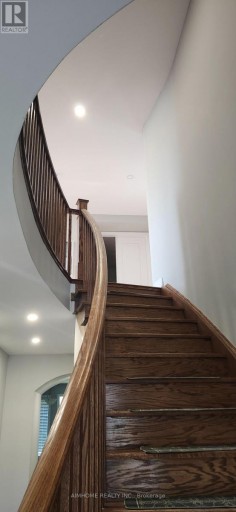 58 MAJOR CRESCENT, Aurora, Ontario, L4G0X4