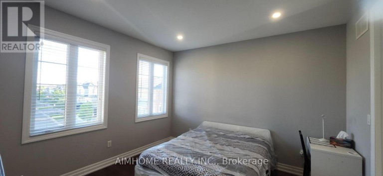 58 MAJOR CRESCENT, Aurora, Ontario, L4G0X4