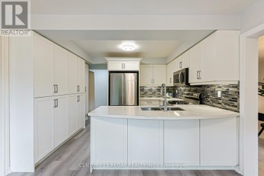 599 SANDFORD STREET Newmarket (Armitage) Ontario photo 12