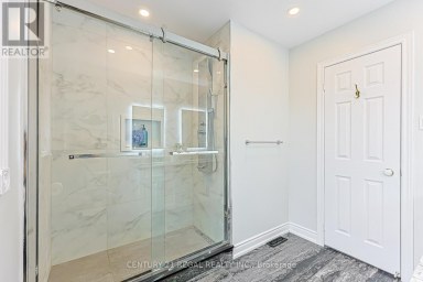 599 SANDFORD STREET Newmarket (Armitage) Ontario photo 22