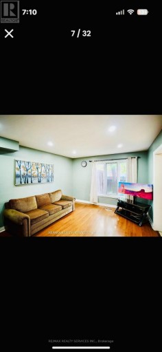 121 PRESSED BRICK DRIVE, Brampton (Brampton North), Ontario, L6V4K5