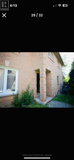 121 PRESSED BRICK DRIVE, Brampton (Brampton North), Ontario, L6V4K5