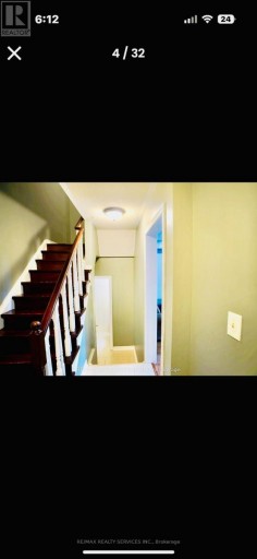 121 PRESSED BRICK DRIVE, Brampton (Brampton North), Ontario, L6V4K5