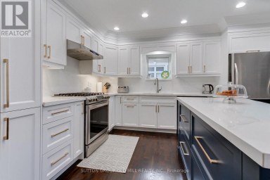 8 LOCKHEED BOULEVARD Toronto (Humber Heights) Ontario photo 11