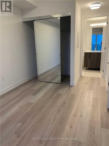 1701 - 15 QUEENS QUAY E, Toronto (Waterfront Communities), Ontario, M5E0C5