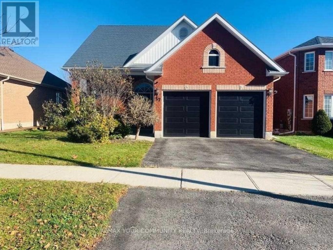 57 METCALFE DRIVE, Bradford West Gwillimbury (Bradford), Ontario, L3Z3C8