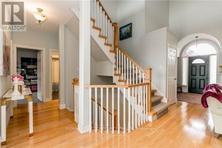 57 METCALFE DRIVE, Bradford West Gwillimbury (Bradford), Ontario, L3Z3C8