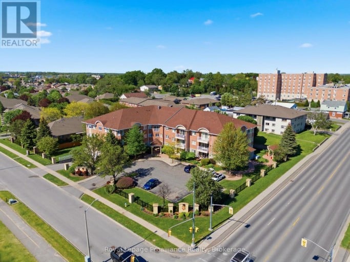 101 - 15 HEARTWOOD DRIVE, Belleville (Belleville Ward), Ontario, K8P5P4