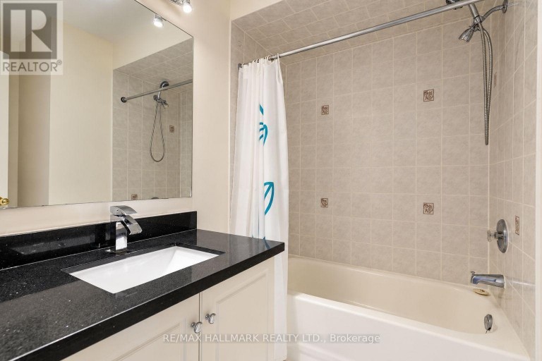 97 BENJAMIN HOOD CRESCENT, Vaughan (Patterson), Ontario, L4K5M6