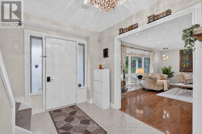 2 JUBILEE COURT, Brampton (Northgate), Ontario, L6S2H2