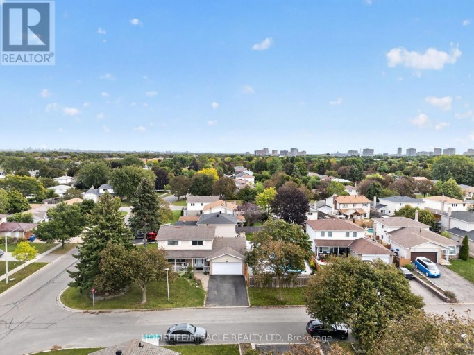 2 JUBILEE COURT, Brampton (Northgate), Ontario, L6S2H2