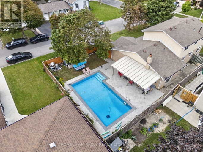 2 JUBILEE COURT, Brampton (Northgate), Ontario, L6S2H2