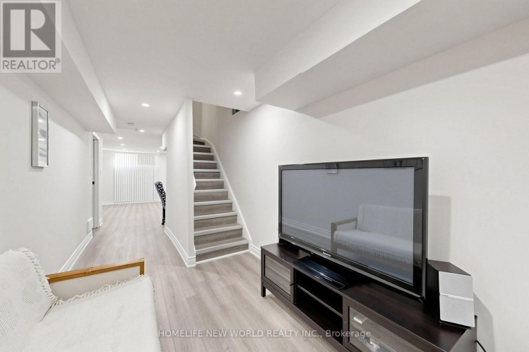 49 - 100 BRIDLETOWNE CIRCLE, Toronto (L'Amoreaux), Ontario, M1W2G8