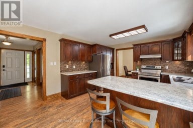 162066 A LINE Georgian Bluffs Ontario photo 12
