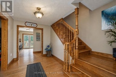 162066 A LINE Georgian Bluffs Ontario photo 15