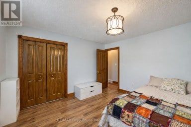 162066 A LINE Georgian Bluffs Ontario photo 18