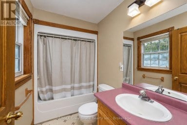162066 A LINE Georgian Bluffs Ontario photo 23
