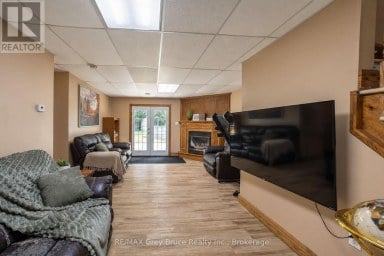 162066 A LINE Georgian Bluffs Ontario photo 24