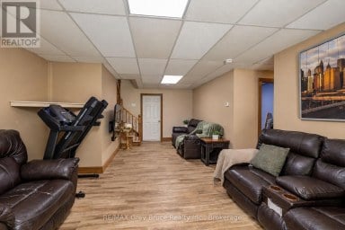 162066 A LINE Georgian Bluffs Ontario photo 25