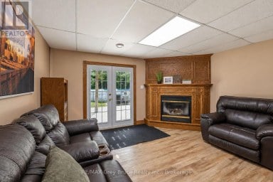 162066 A LINE Georgian Bluffs Ontario photo 26