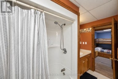 162066 A LINE Georgian Bluffs Ontario photo 29