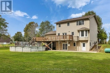 162066 A LINE Georgian Bluffs Ontario photo 37
