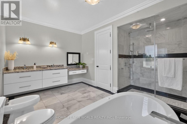 128 GARDEN AVENUE, Richmond Hill (South Richvale), Ontario, L4C6M1