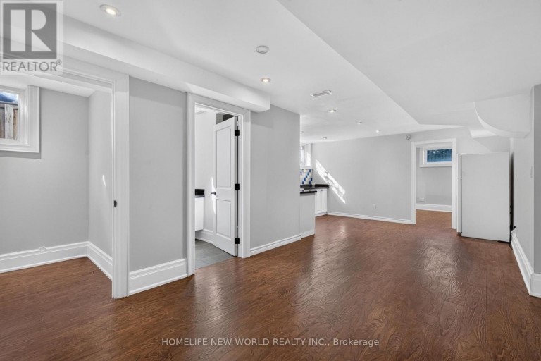 128 GARDEN AVENUE, Richmond Hill (South Richvale), Ontario, L4C6M1
