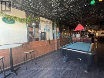 2662 DANFORTH AVENUE Toronto (East End-Danforth) Ontario photo 2