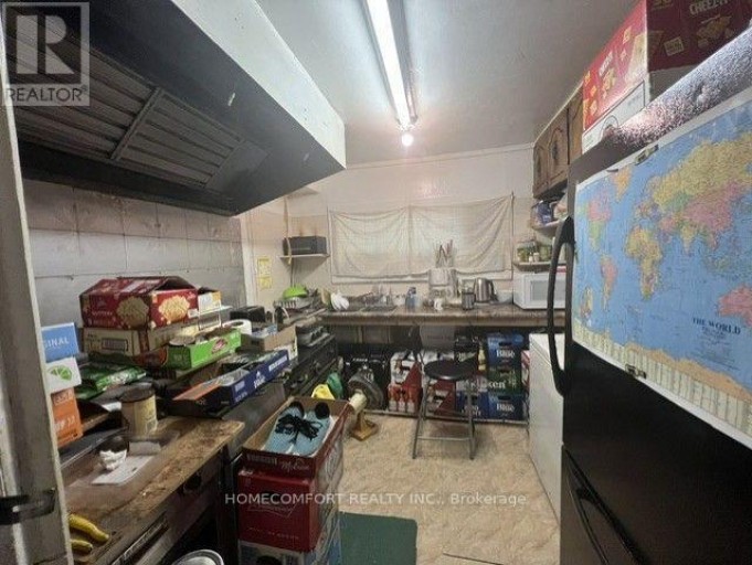 2662 DANFORTH AVENUE, Toronto (East End-Danforth), Ontario, M4C1L7