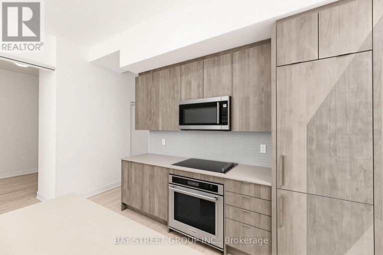 203 - 181 BEDFORD ROAD, Toronto (Annex), Ontario, M5R0C2