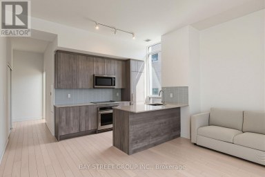 203 - 181 BEDFORD ROAD Toronto (Annex) Ontario photo 8