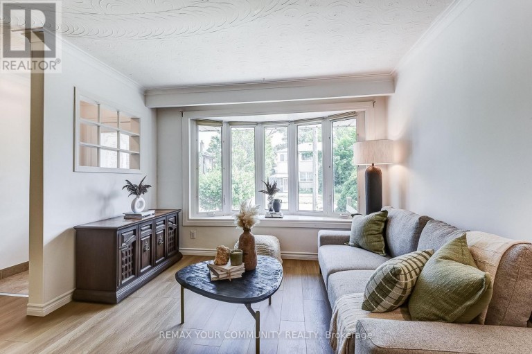 53 GLORY CRESCENT, Toronto (West Hill), Ontario, M1E2B9