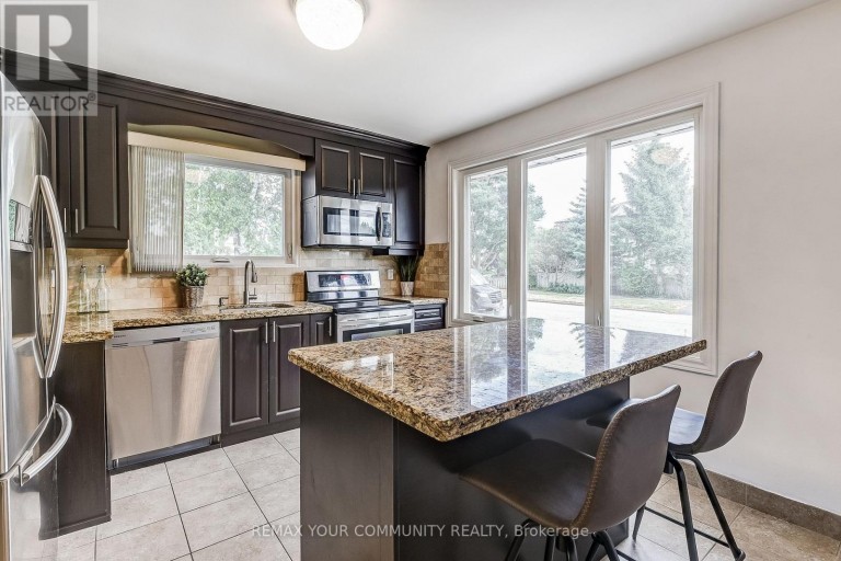 53 GLORY CRESCENT, Toronto (West Hill), Ontario, M1E2B9