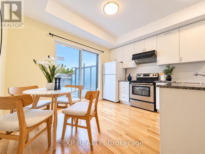 204 - 728 SHEPPARD AVENUE W, Toronto (Bathurst Manor), Ontario, M3H2S8