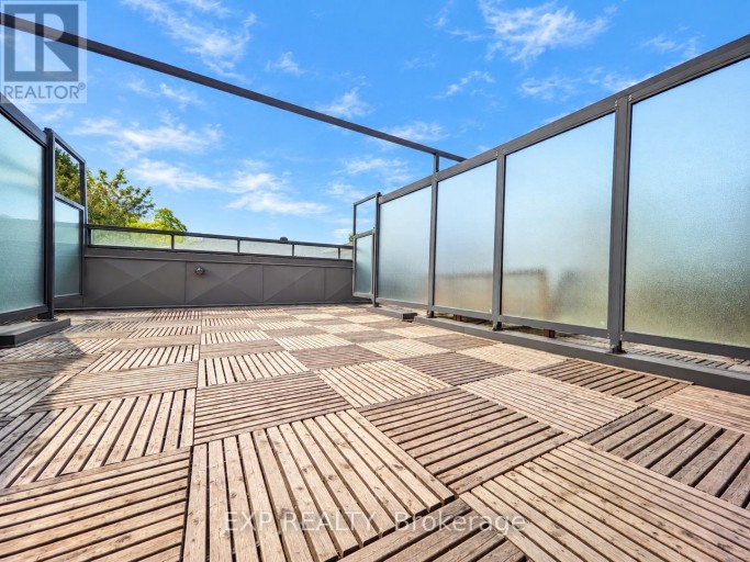 204 - 728 SHEPPARD AVENUE W, Toronto (Bathurst Manor), Ontario, M3H2S8