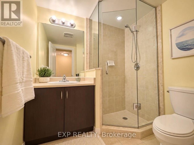 204 - 728 SHEPPARD AVENUE W, Toronto (Bathurst Manor), Ontario, M3H2S8
