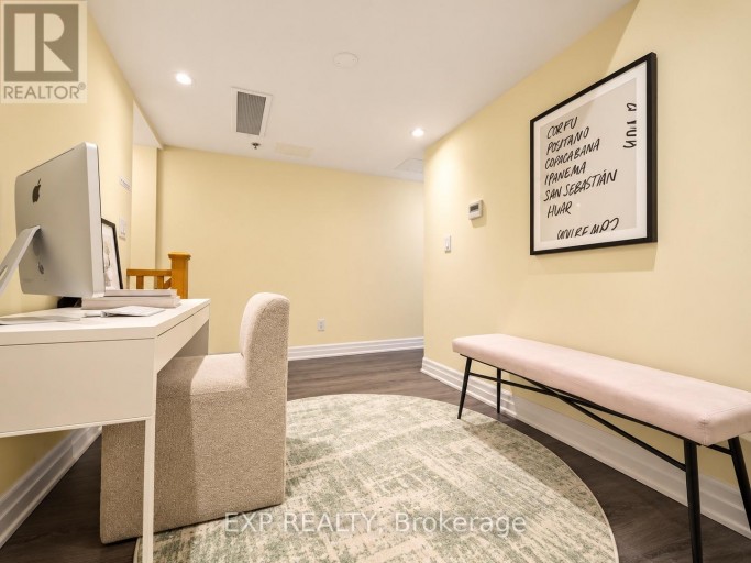 204 - 728 SHEPPARD AVENUE W, Toronto (Bathurst Manor), Ontario, M3H2S8