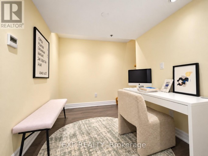 204 - 728 SHEPPARD AVENUE W, Toronto (Bathurst Manor), Ontario, M3H2S8