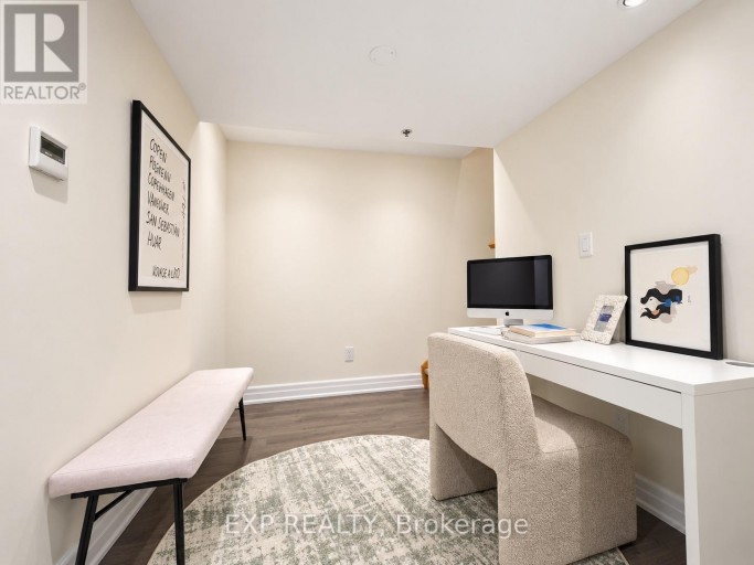 204 - 728 SHEPPARD AVENUE W, Toronto (Bathurst Manor), Ontario, M3H2S8
