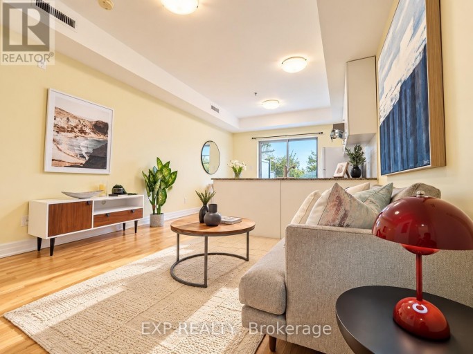 204 - 728 SHEPPARD AVENUE W, Toronto (Bathurst Manor), Ontario, M3H2S8