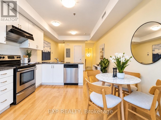 204 - 728 SHEPPARD AVENUE W, Toronto (Bathurst Manor), Ontario, M3H2S8
