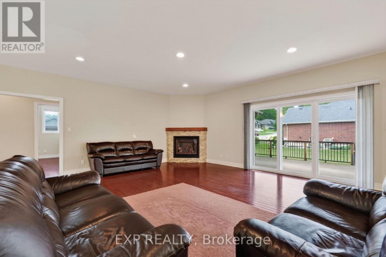 28 SINGLETON STREET, Brighton, Ontario, K0K1H0