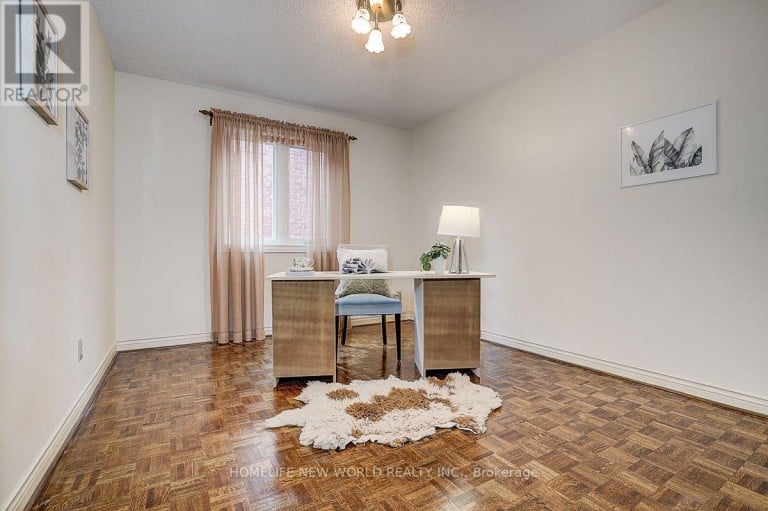 51 LEIGHLAND DRIVE, Markham (Unionville), Ontario, L3R7R8