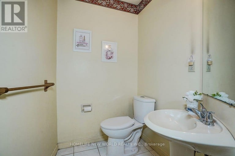 51 LEIGHLAND DRIVE, Markham (Unionville), Ontario, L3R7R8