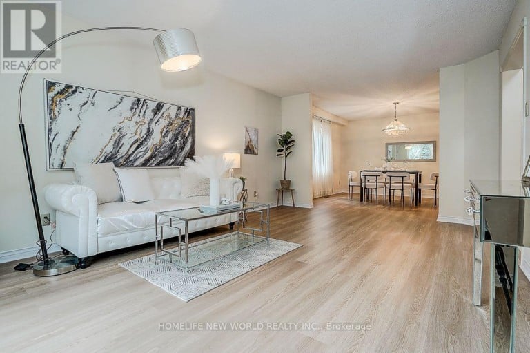51 LEIGHLAND DRIVE, Markham (Unionville), Ontario, L3R7R8