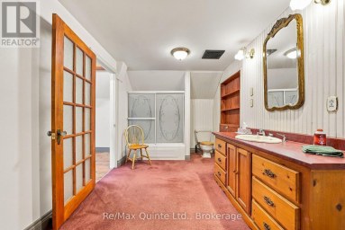 170 MOIRA STREET W Belleville (Belleville Ward) Ontario photo 18