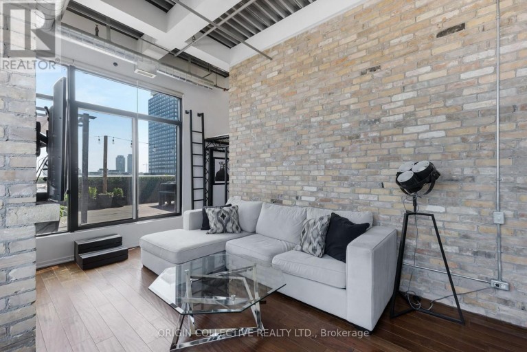 PH2 - 736 DUNDAS STREET E, Toronto (Regent Park), Ontario, M5A2C5