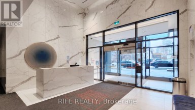 830 - 251 JARVIS STREET Toronto (Church-Yonge Corridor) Ontario photo 4
