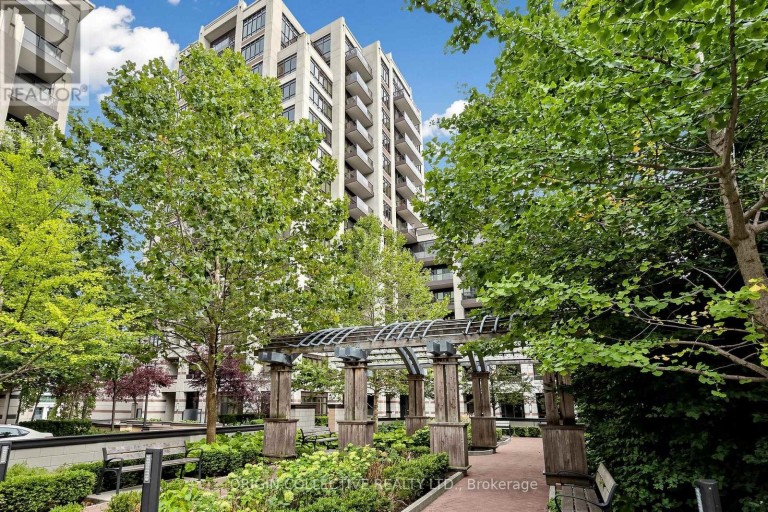901 - 38 CEDARLAND DRIVE, Markham (Unionville), Ontario, L6G1C7